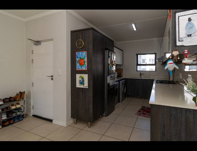 2 BEDROOM APARTMENT FOR SALE IN PARKLANDS